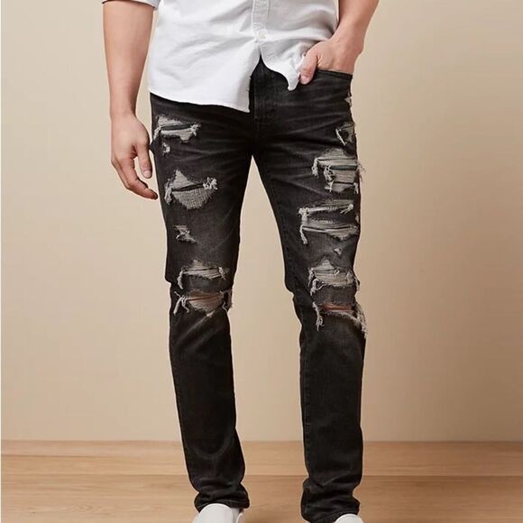 AE AirFlex+ Patched Slim Jean Destroyed Black
28 x 28 - Picture 2 of 10